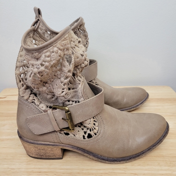 BareTraps Palena Slouchy Lace Boots in Distressed Taupe Size 7.5M Cowboy Western - Picture 3 of 15